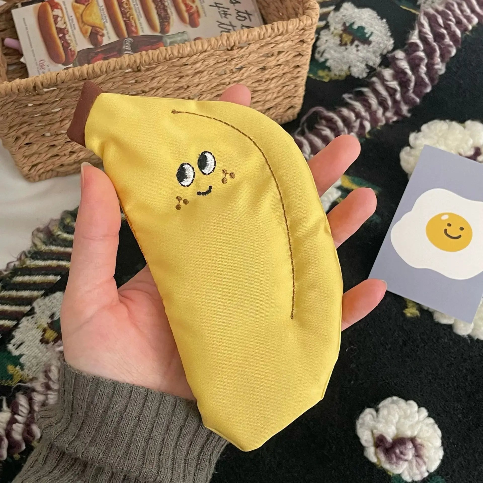 Women's Coin Purse Cute Little Banana Handmade Cartoon Girlish Heart Mini Canvas Earphone Storage Student Bag Hanging Accessory